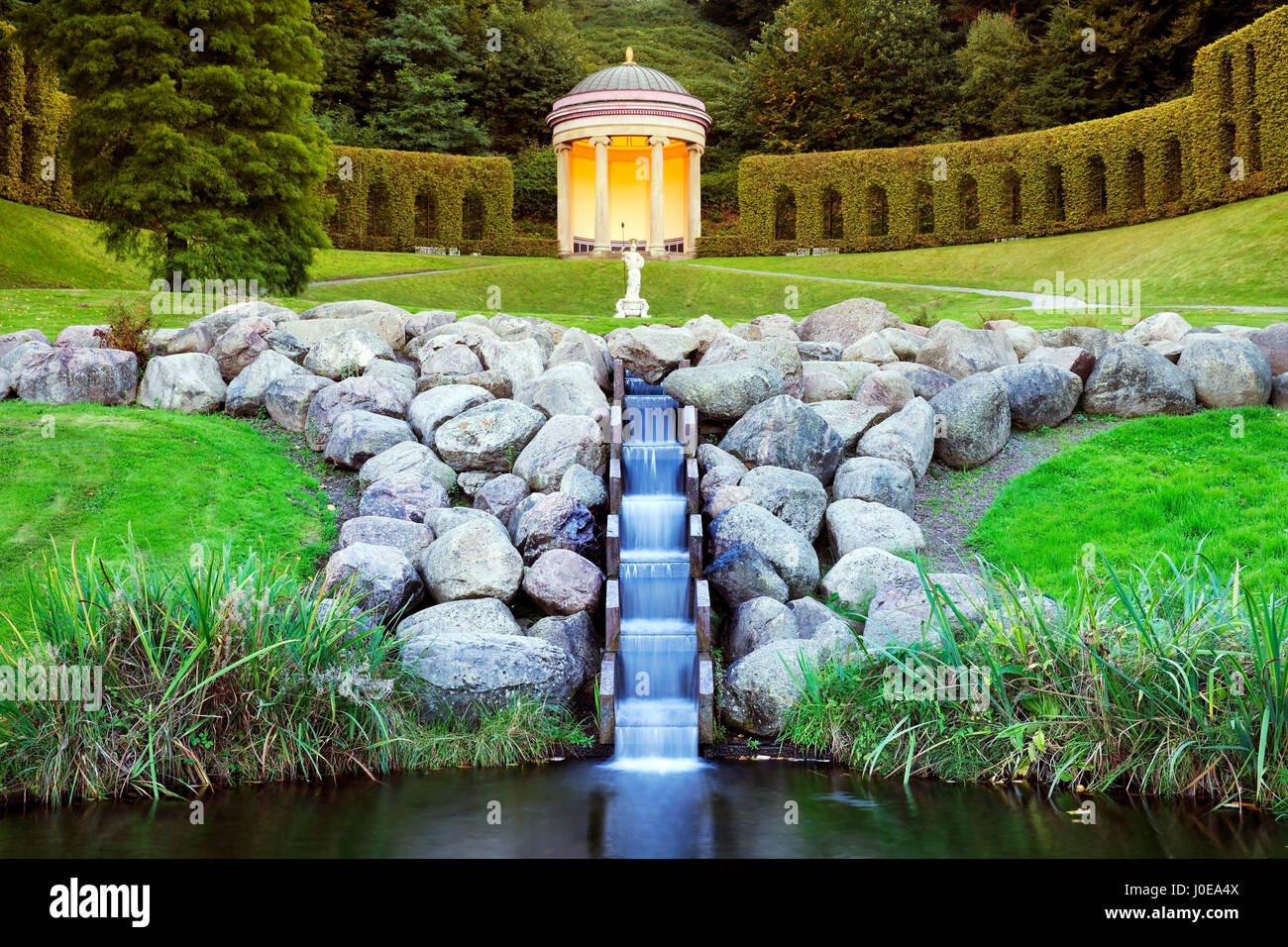 Jardin avec temple, Neuer Tiergarten Kleve, Niederrhein, Rhénanie du Nord-Westphalie, Allemagne Banque D'Images