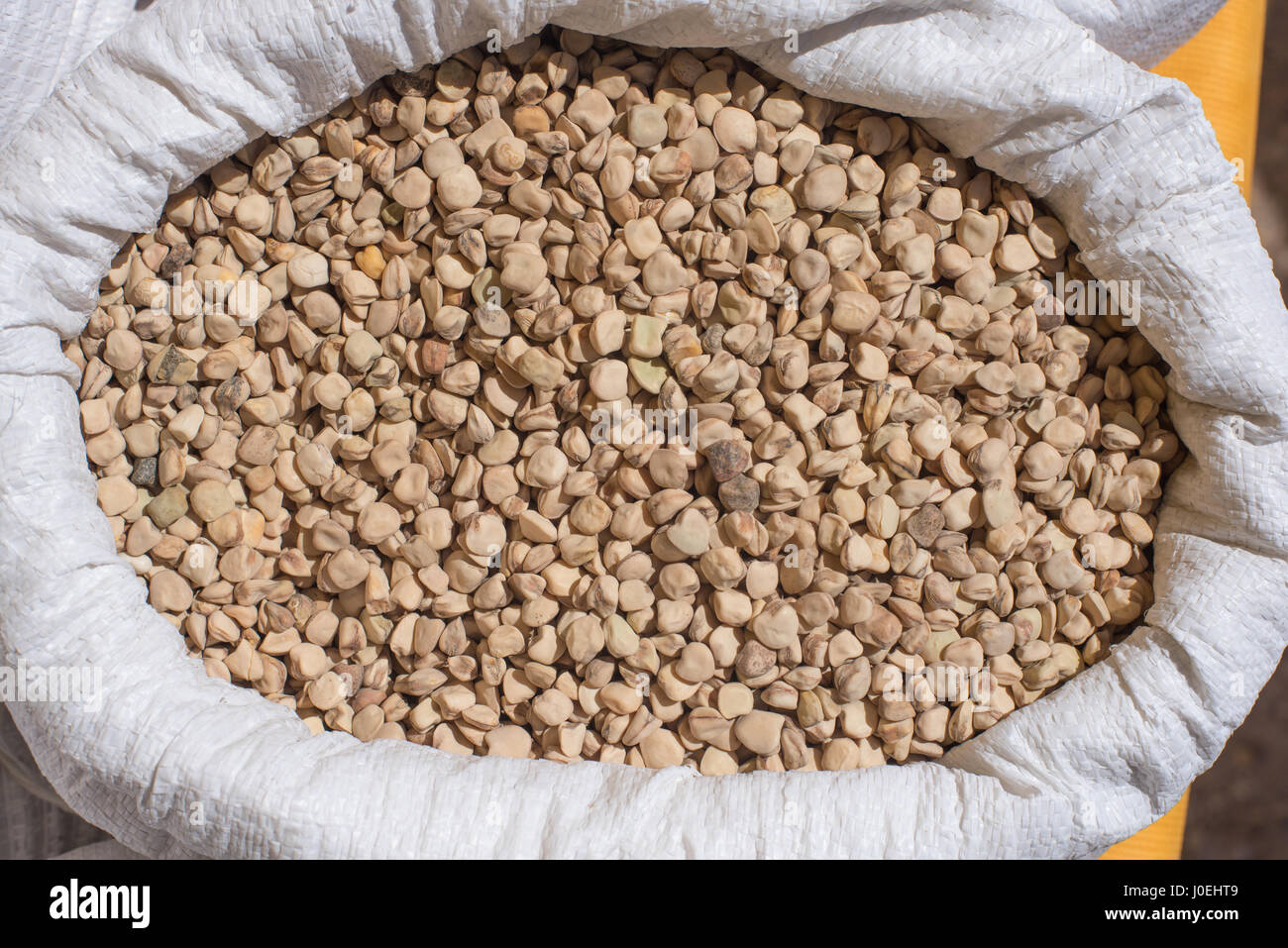 La Gesse motif pois détail dans sac blanc sur la durée du marché Banque D'Images