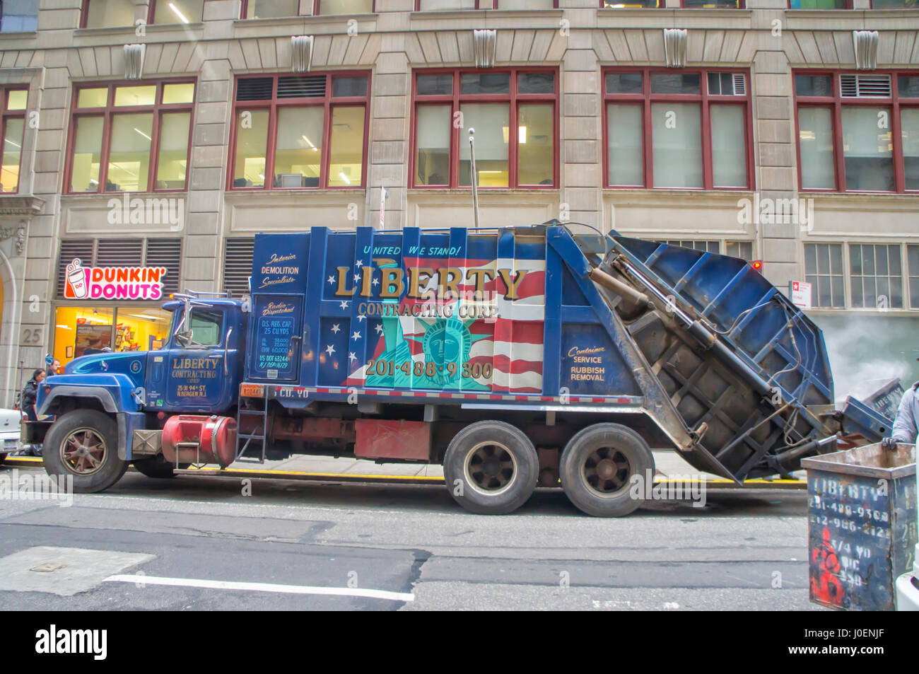 New York City Nyc Manhattan Camion Poubelle Photo Stock Alamy New York City Nyc Manhattan Camion Poubelle Photo Stock Alamy
