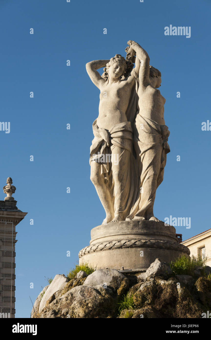 France, Montpellier, place de la Comédie, Fontaine des trois Grâces Banque D'Images