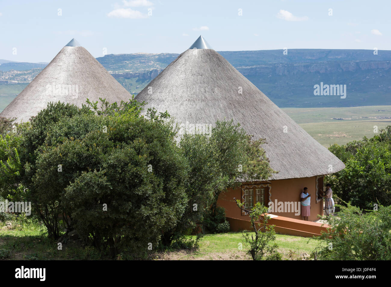 Huttes traditionnelles au Village Culturel Basotho, Golden Gate Highlands National Park, la Province de l'État libre, République d'Afrique du Sud Banque D'Images