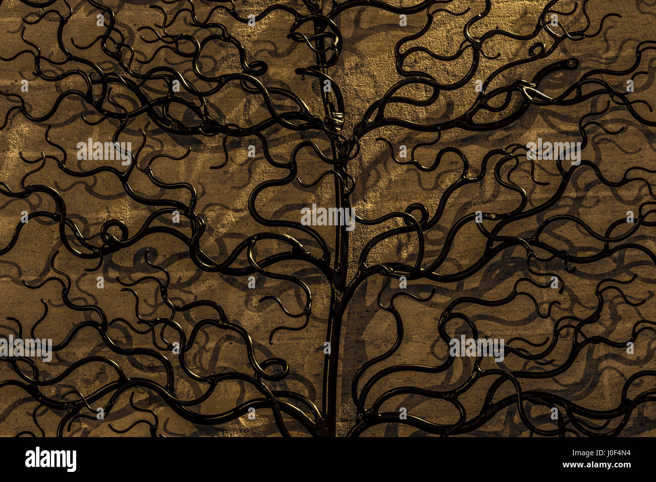 Sculpture d'arbre en fer forgé Photo Stock - Alamy