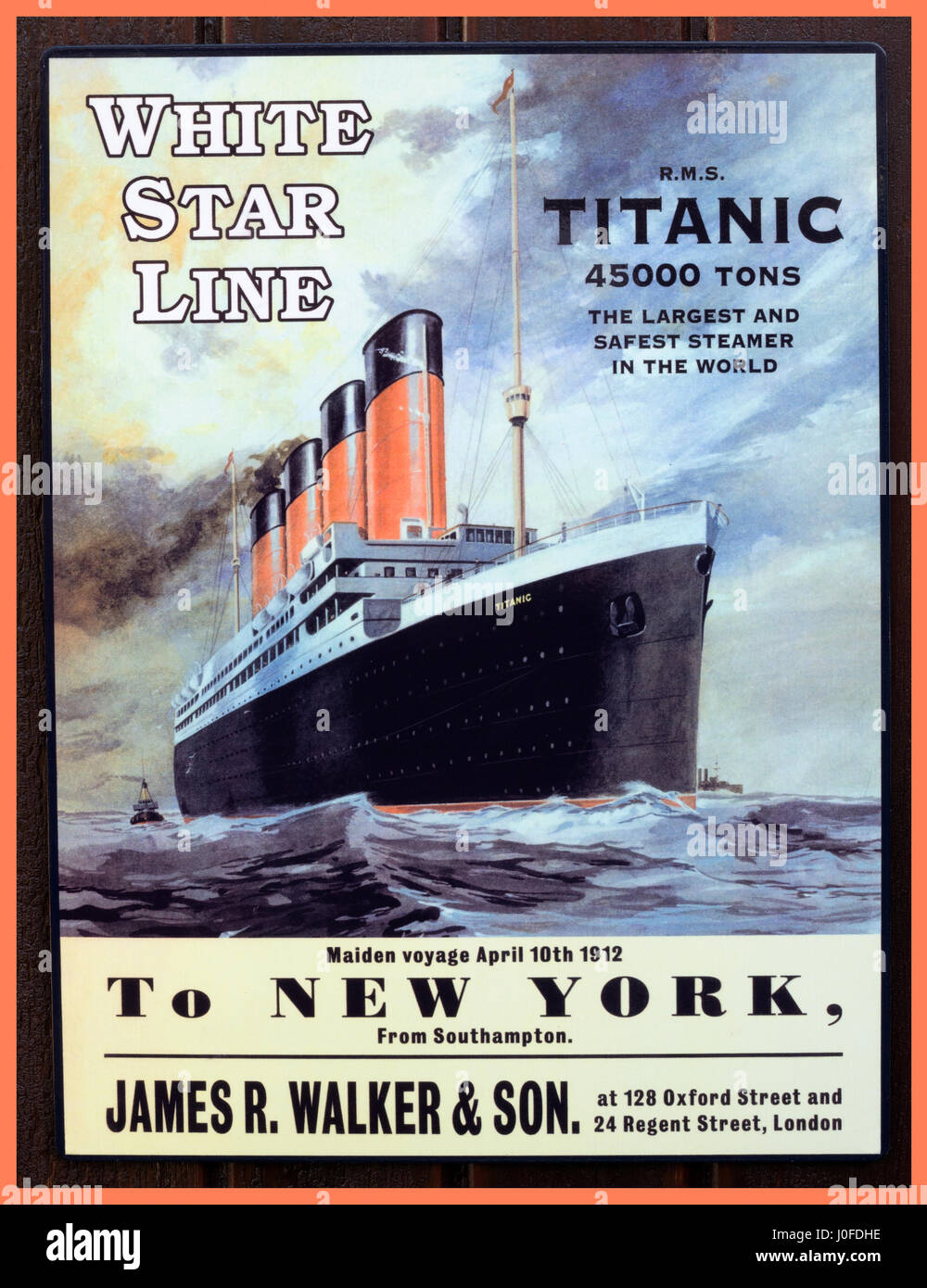 Replica Affiche publicitaire de la première navigation du Titanic à New York 10 avril 1912 Titanic coula en-route le 15 avril 1912 Banque D'Images