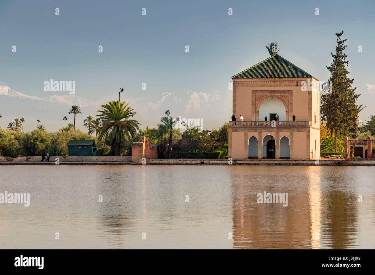 Jardins de la menara maroc Banque de photographies et d’images à haute ...