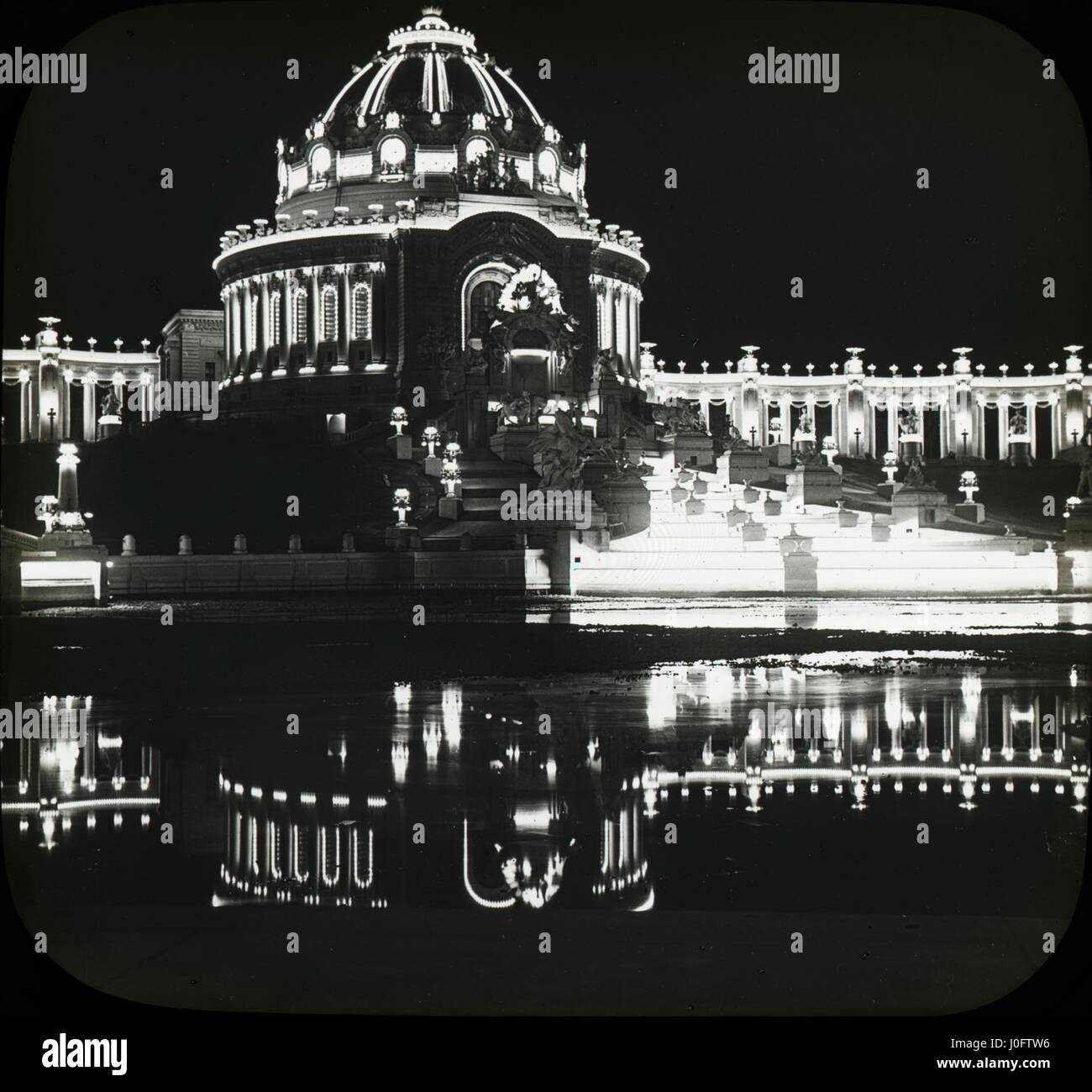Bâtiments et festival la nuit, le lac St Louis world's fair Banque D'Images