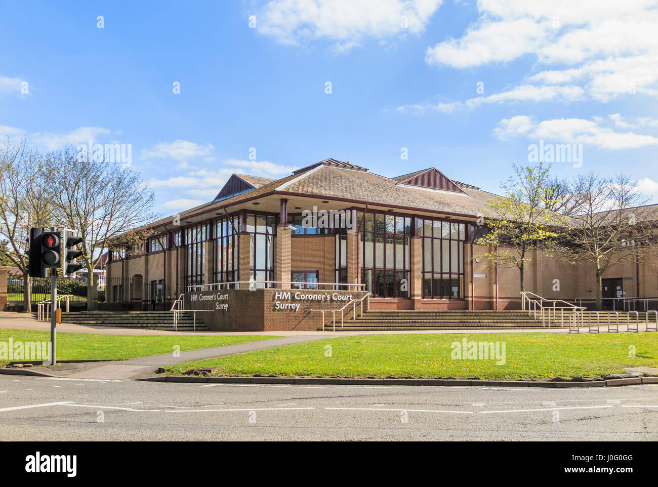 Les Coroners HM Cour, Woking, Surrey, où les enquêtes sont tenues, une enquête sur la cause et les circonstances d'un coup ou inexpliquée Banque D'Images