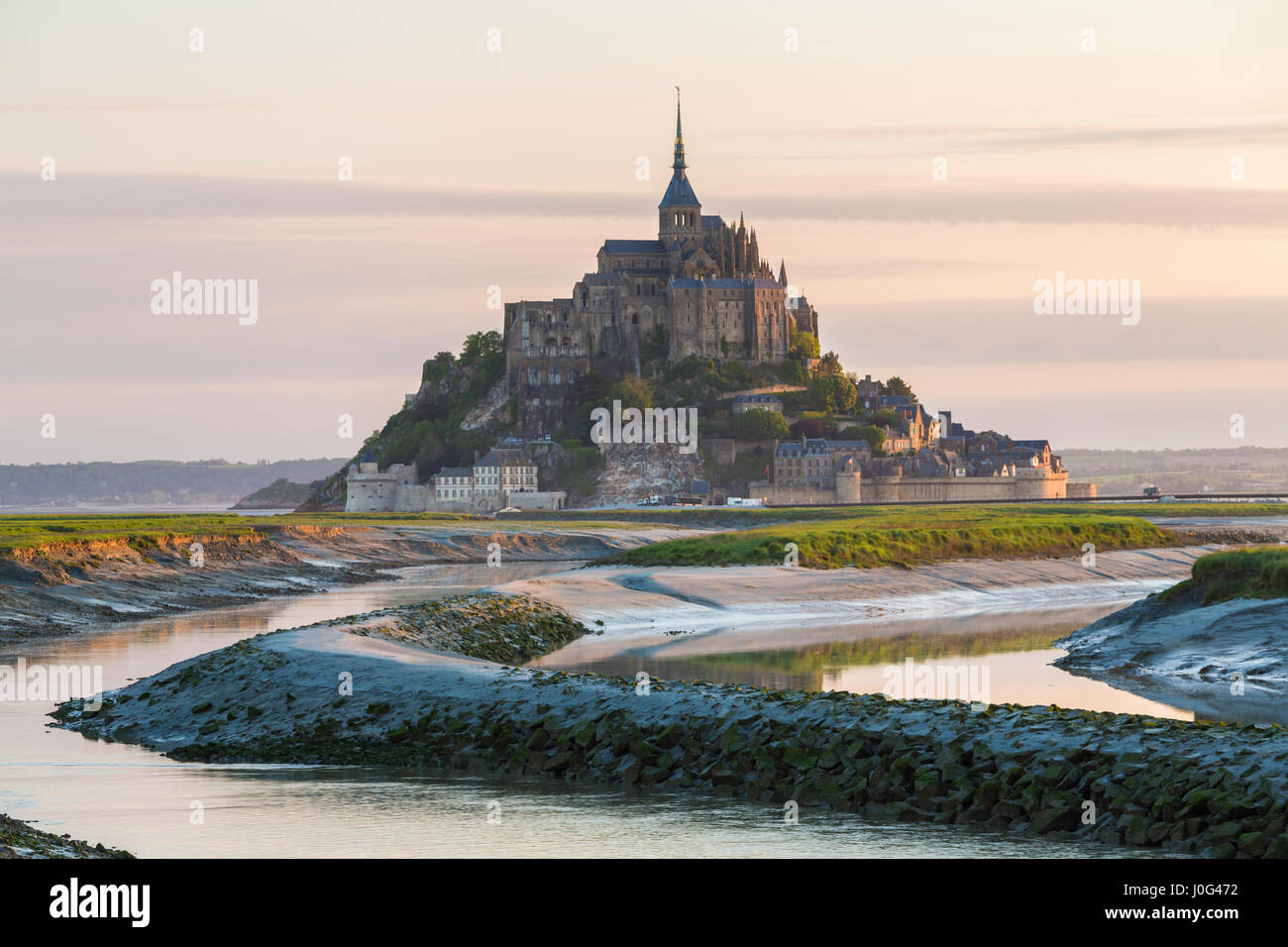 Mont saint michel baie Banque de photographies et d’images à haute ...