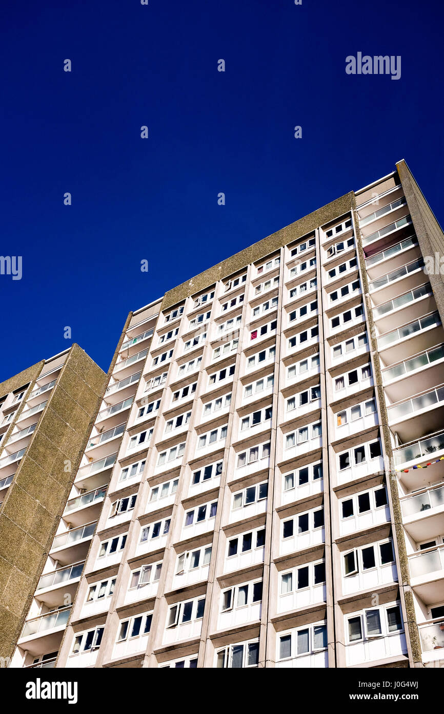 Appartements en forme de tour entre High Street et la Rue Chapel de Kemp Town Brighton UK Banque D'Images