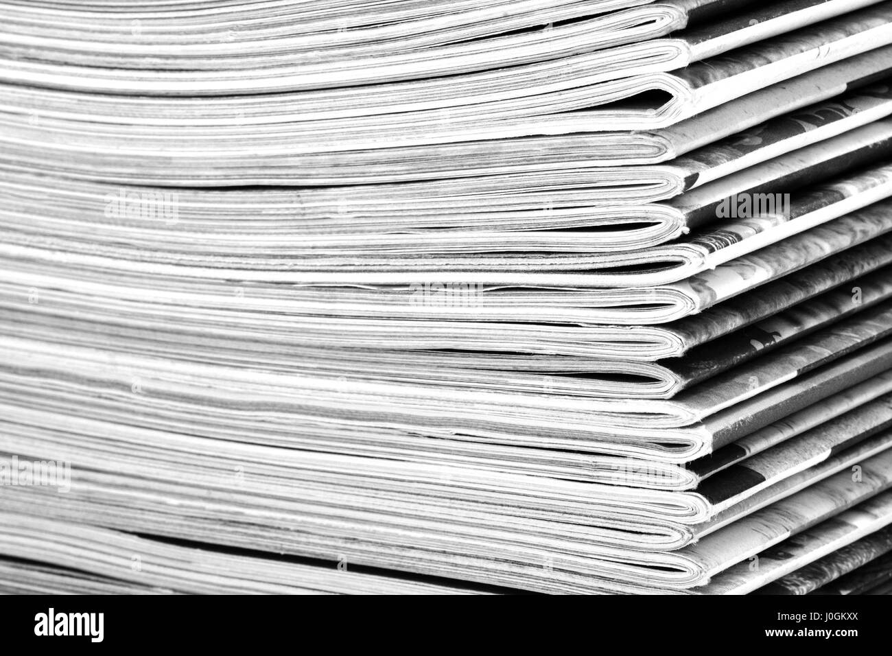 De vieux magazines de couleur close-up. B&W Banque D'Images