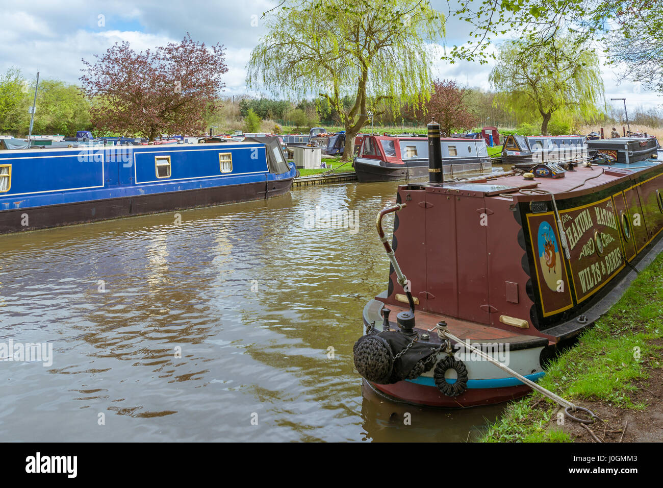 Vue de la Trent et Mersey canal près de l'élévateur à bateau Anderton à Northwich, Cheshire Banque D'Images