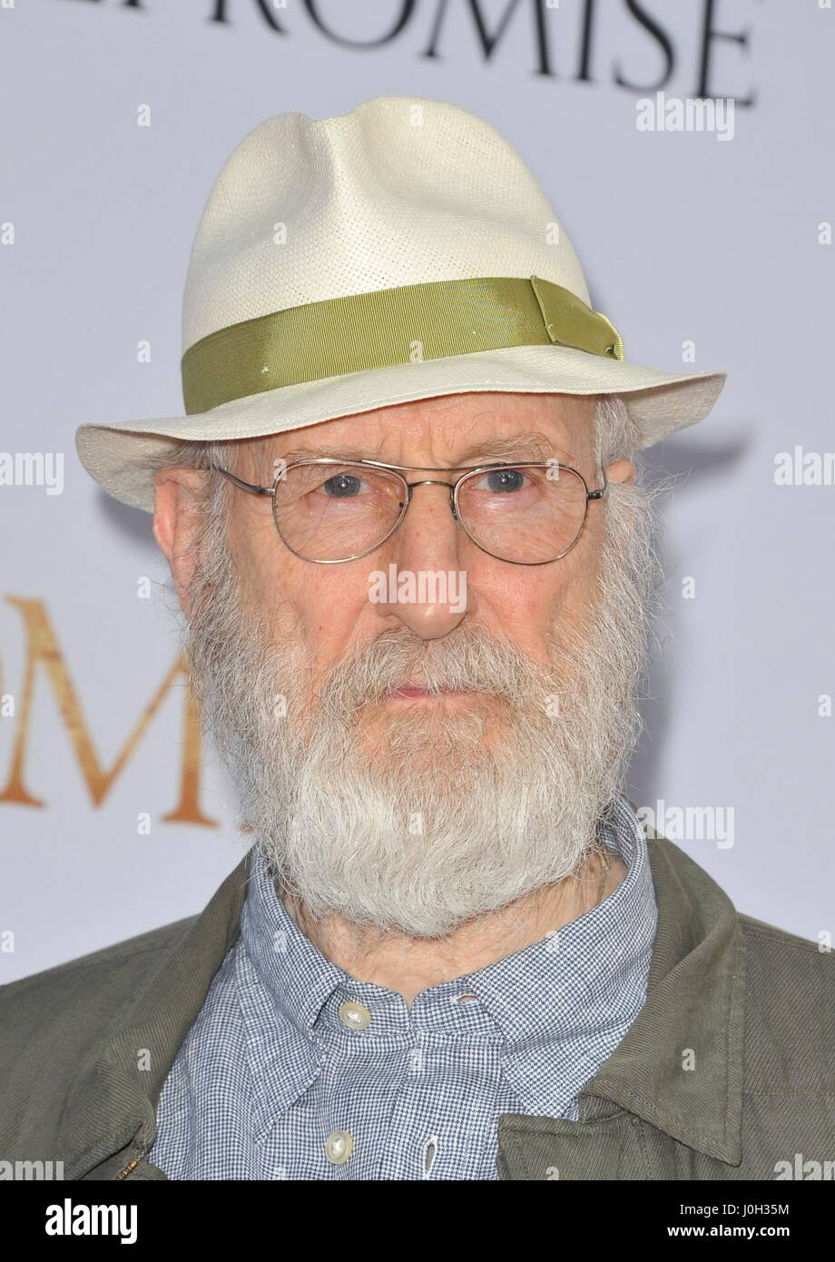 Los Angeles, Californie, USA. 12 avr, 2017. James Cromwell aux arrivées de la promesse de Premiere, Théâtre chinois de Grauman (autrefois Grauman's), Los Angeles, CA, 12 avril 2017. Credit : Elizabeth Goodenough/Everett Collection/Alamy Live News Banque D'Images