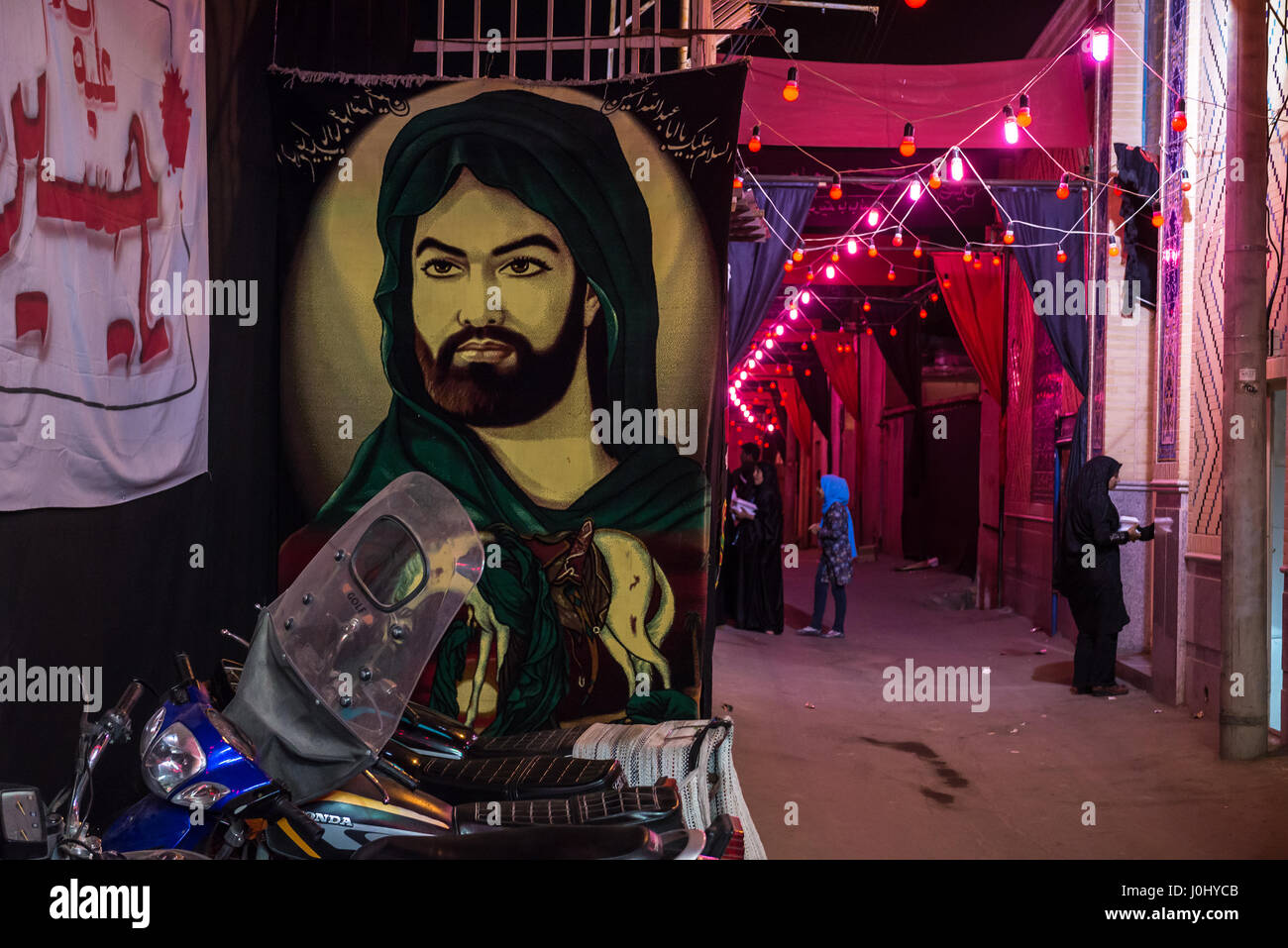 Portrait de l'Imam Hussein ibn Ali pendant mois Muharram dans une rue de la vieille ville à Kashan, ville capitale du comté d'Iran Kashan Banque D'Images