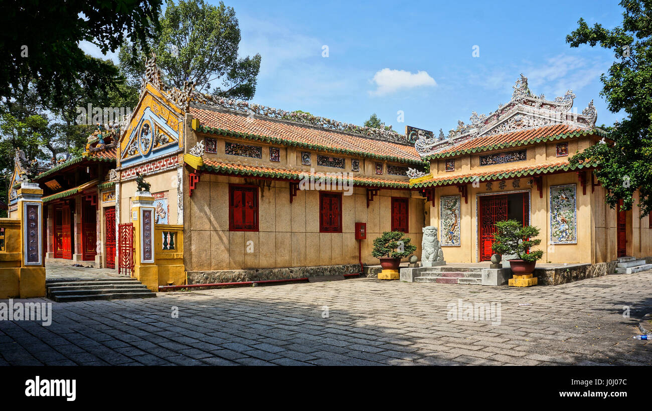 HO CHI MINH ville, VIET NAM, Le Van Duyet temple antique avec motif, architecte, nice lieu de culte de l'histoire vietnamienne, la culture traditionnelle, au Vietnam Banque D'Images