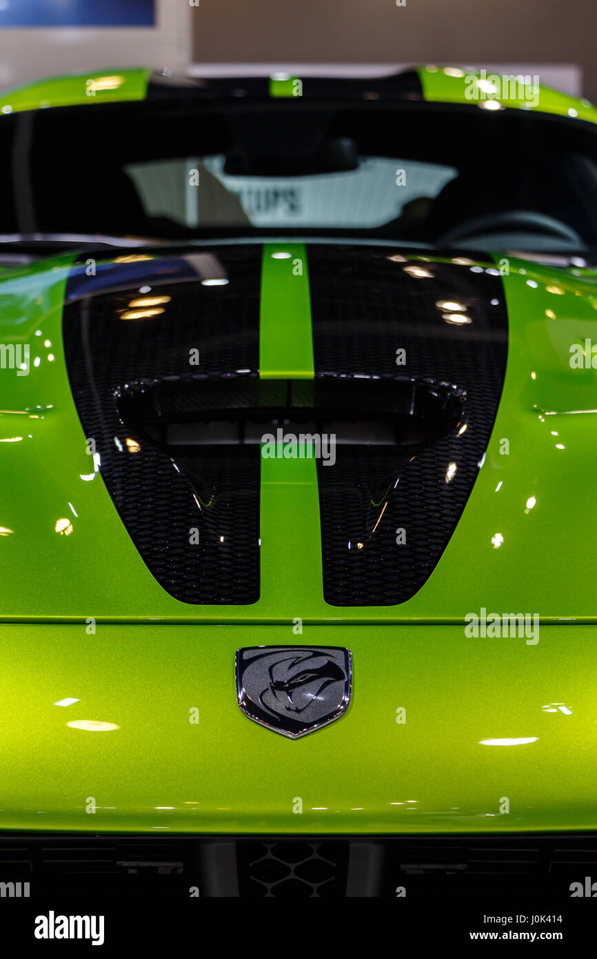 Vancouver - Canada, vers 2017 : Dodge Viper GT en vert citron, Abstract Shot Banque D'Images