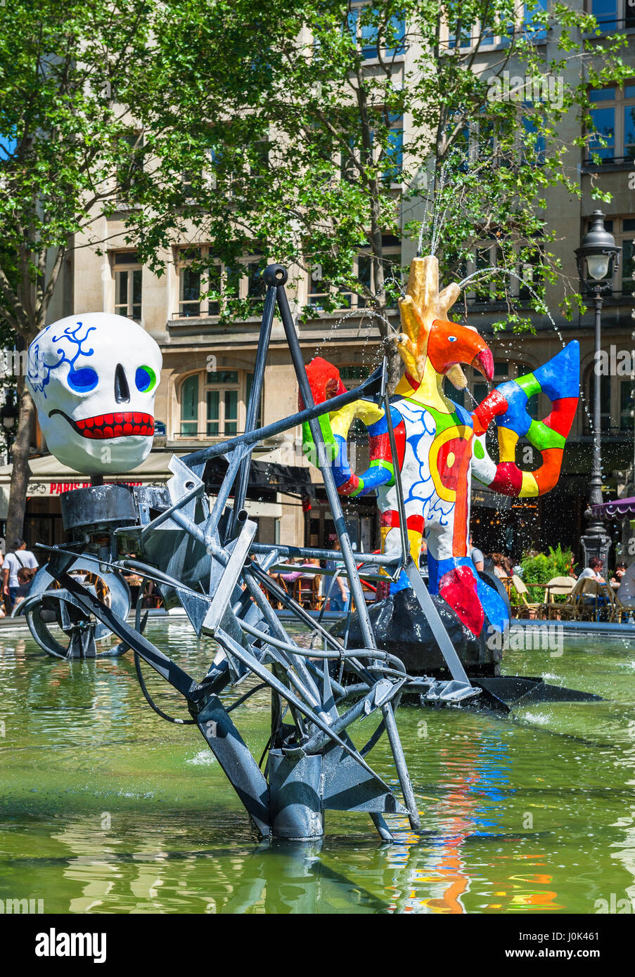 Fontaine artistique du centre George Pompidou Banque D'Images
