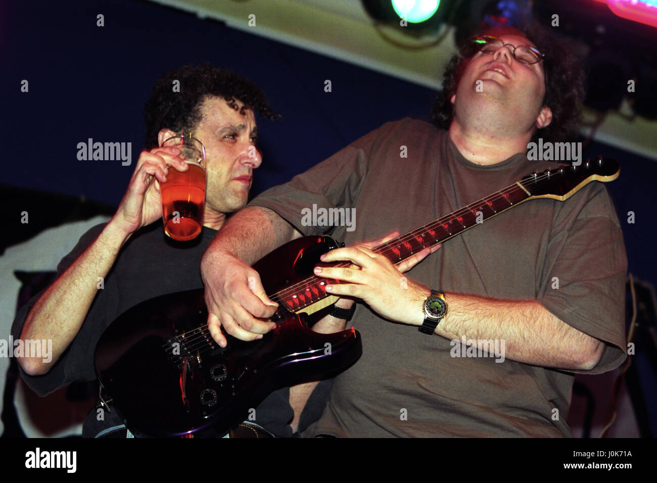 Tribal Tech est un groupe de fusion progressive, formé à l'origine en 1984 par le guitariste Scott Henderson et le bassiste Gary Willis, photo Kazimierz Jurewicz Banque D'Images