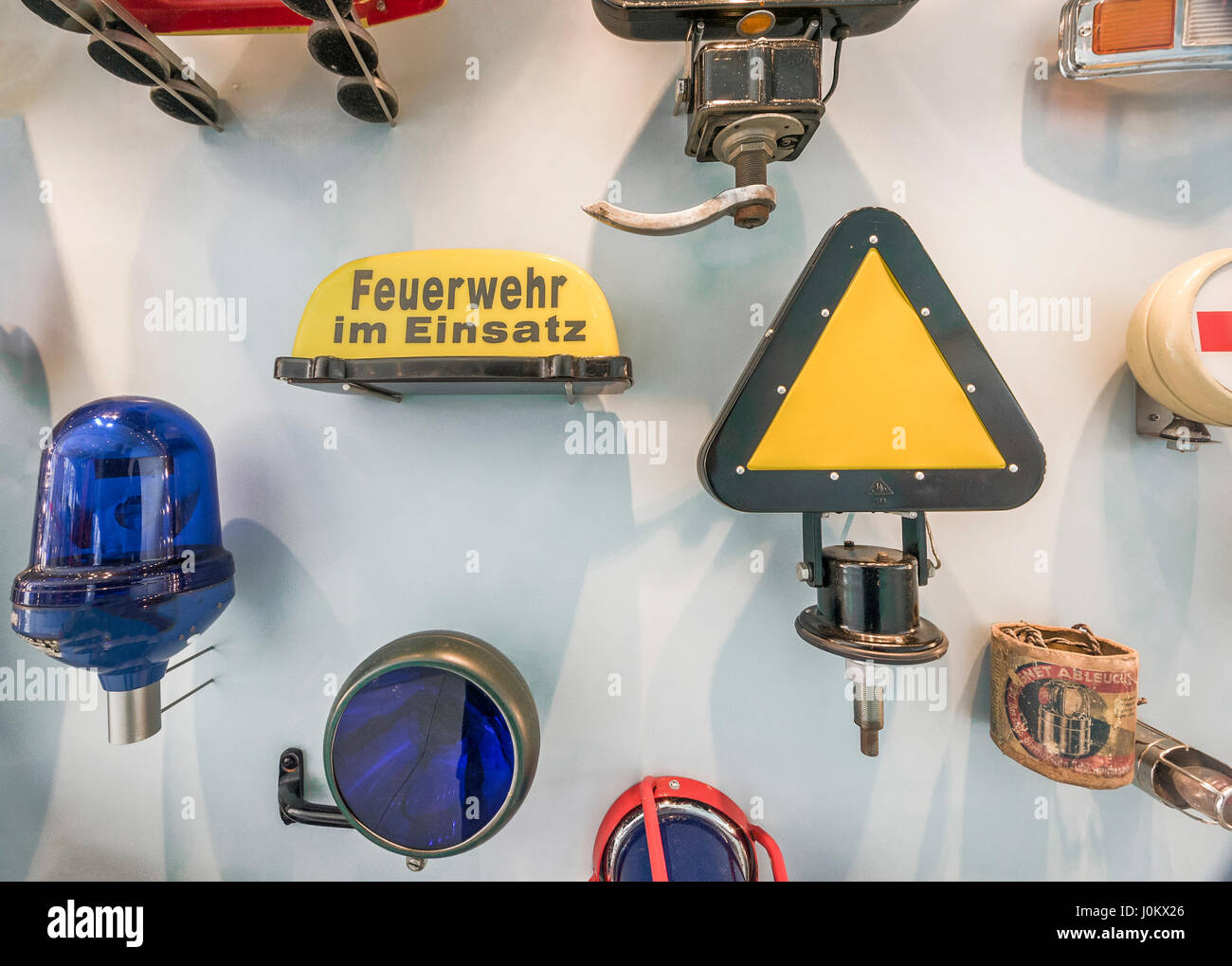 Accessoires de voiture à l'exposition du musée Mercedes Benz Photo
