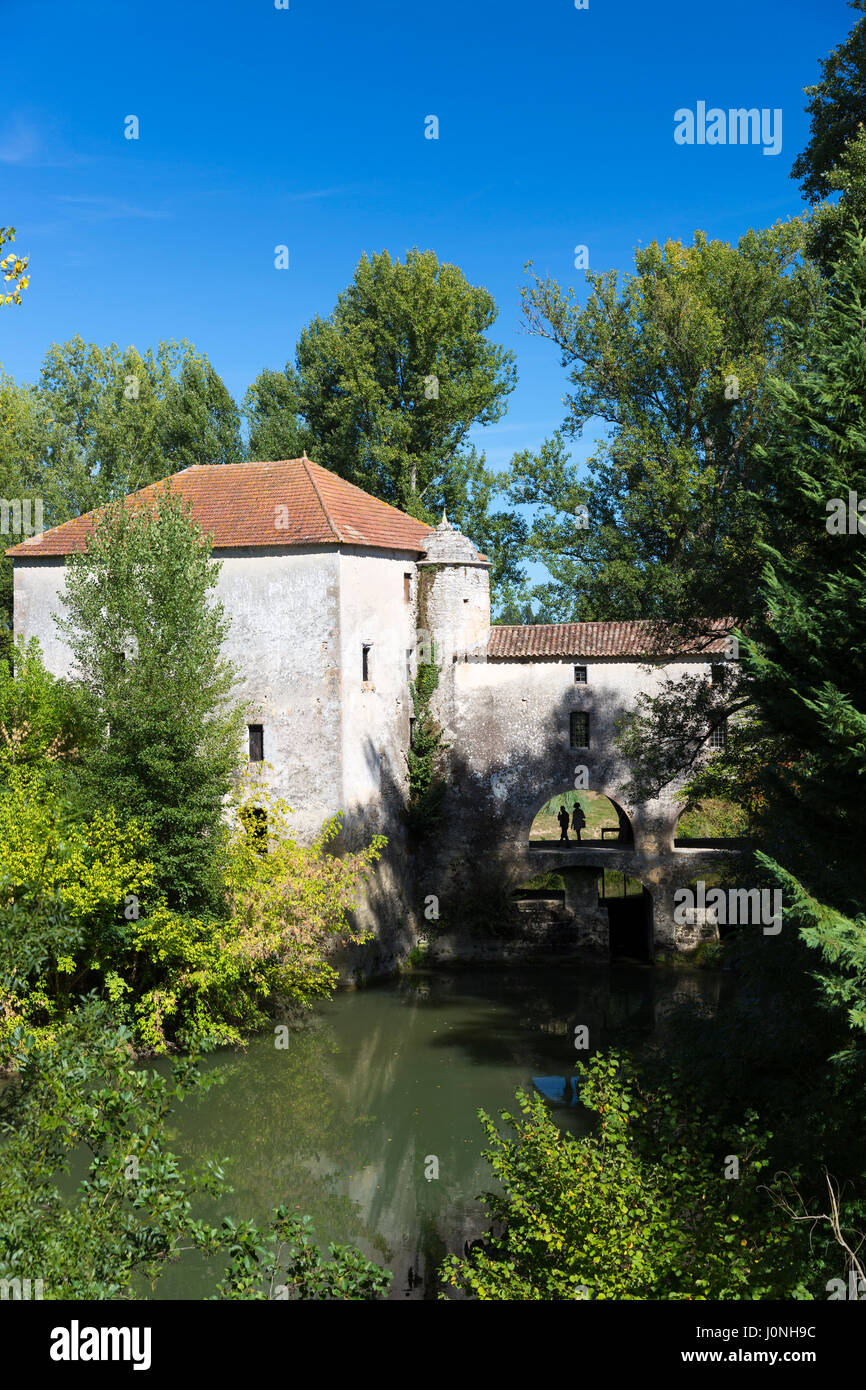 Loubens Gironde Photos Loubens Gironde Images Alamy