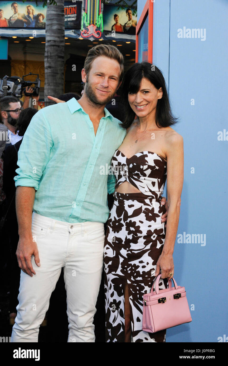 Aaron Reevey Perrey reeves and aaron fox Banque de photographies et d’images à haute ...