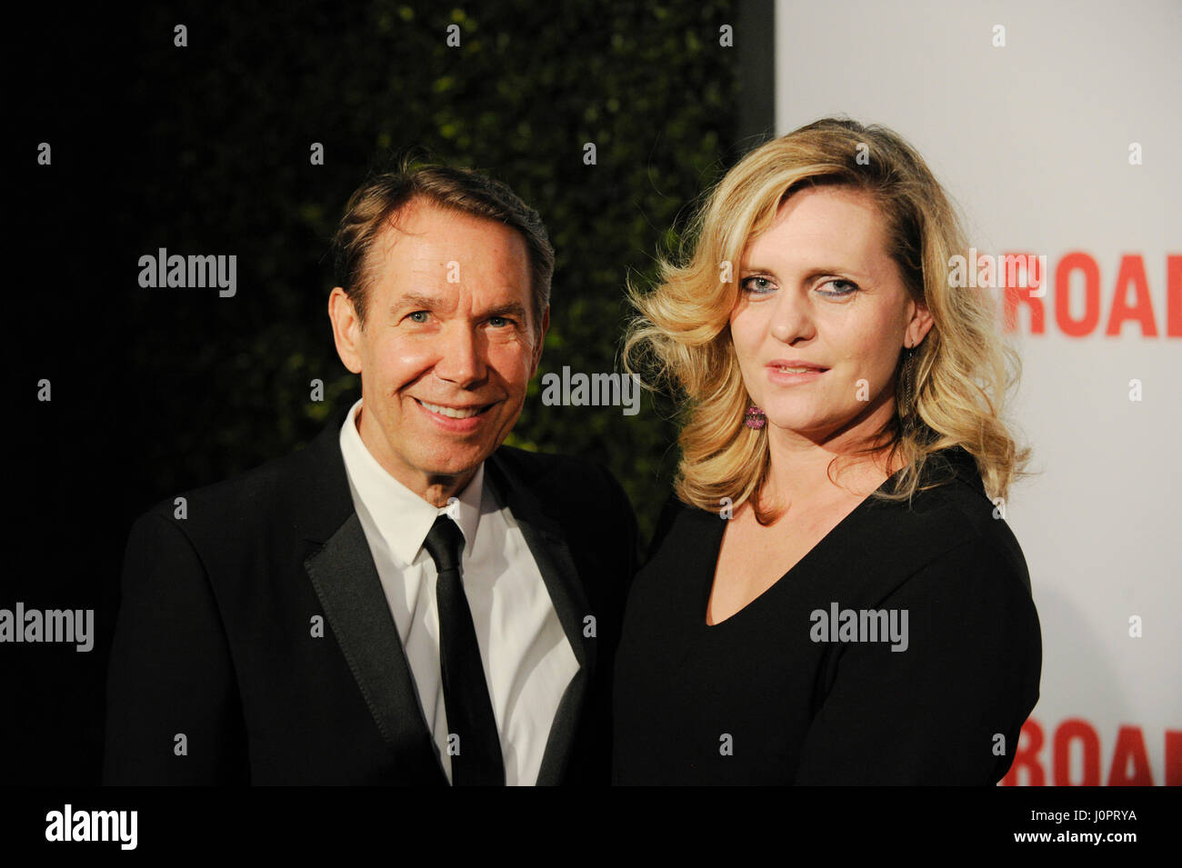 Jeff Koons et sa femme Justine Wheeler Koons assister à la large cravate  noire Musée dîner inaugural du large sur Septembre 17th, 2015 à Los  Angeles, Californie Photo Stock - Alamy