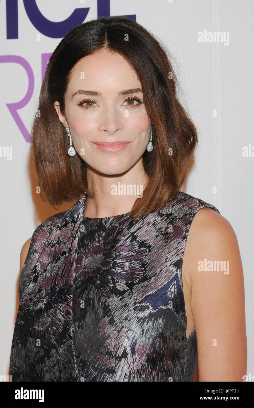 Abigail Spencer assiste à la People's Choice Awards 2016 Annonce des candidats le 3 novembre, 2015 à Los Angeles, Californie. Banque D'Images