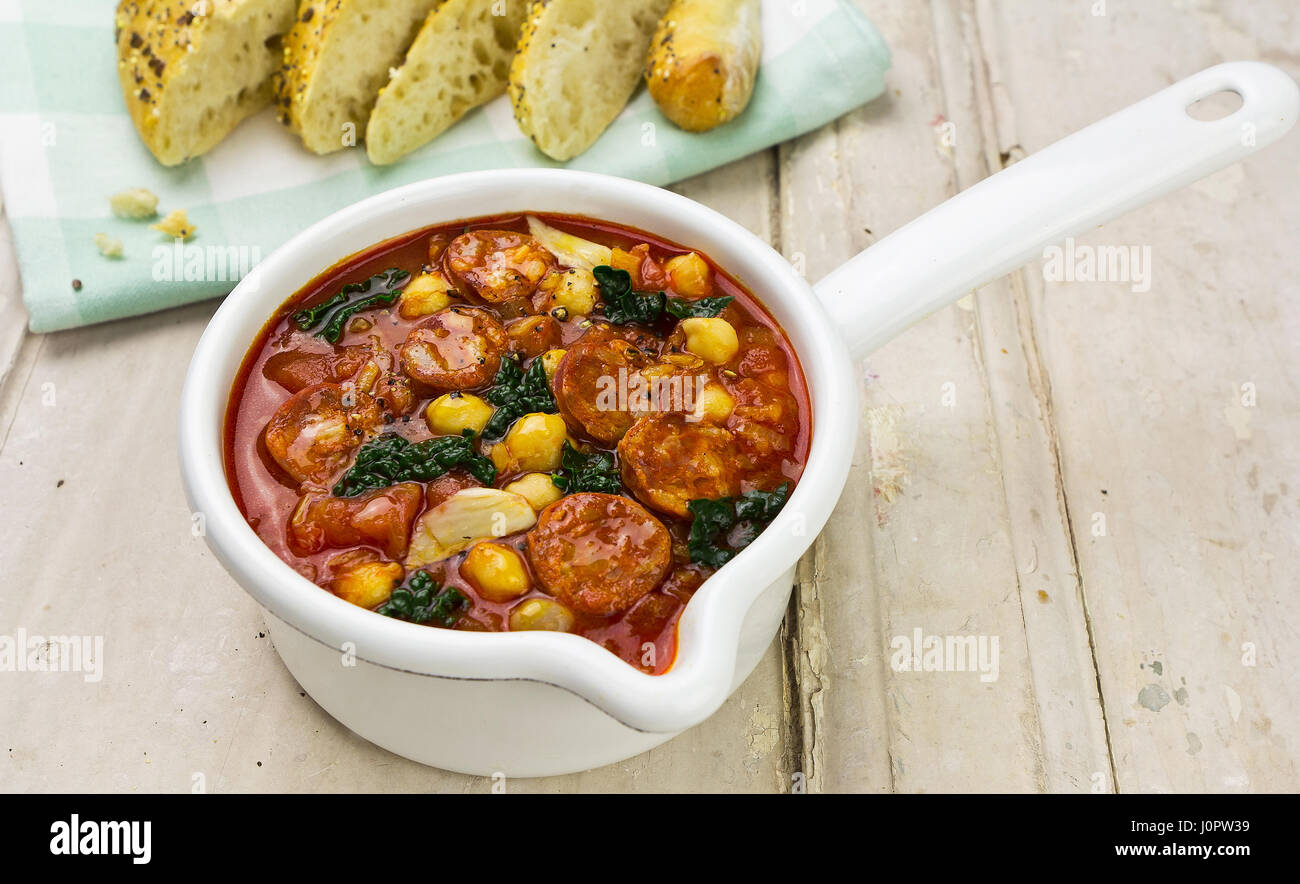 Soupe pois chiche pomme de terre Banque de photographies et d’images à ...
