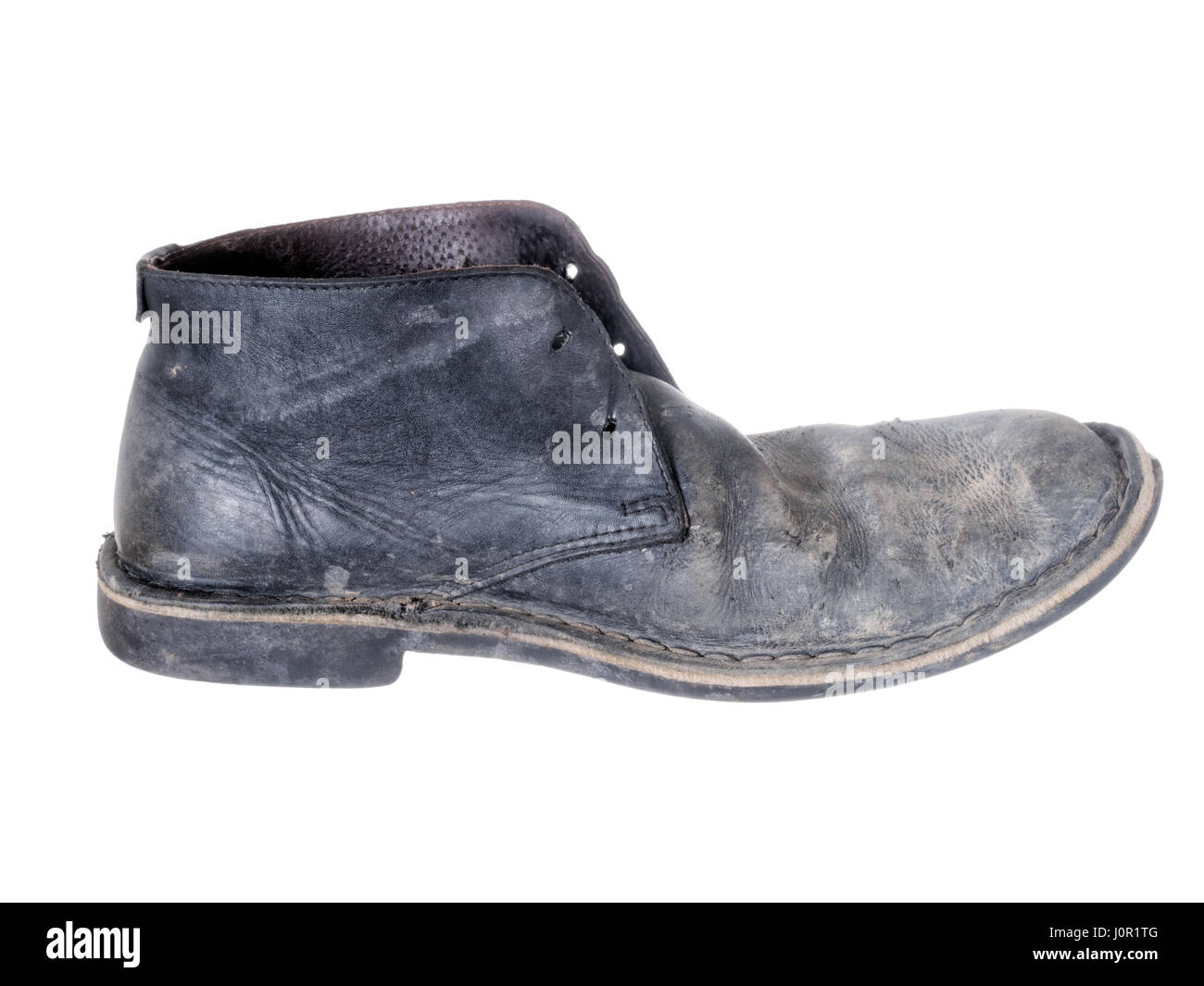 La vieille homme chaussures de travail. Pas de la dentelle.isolé sur blanc. Banque D'Images