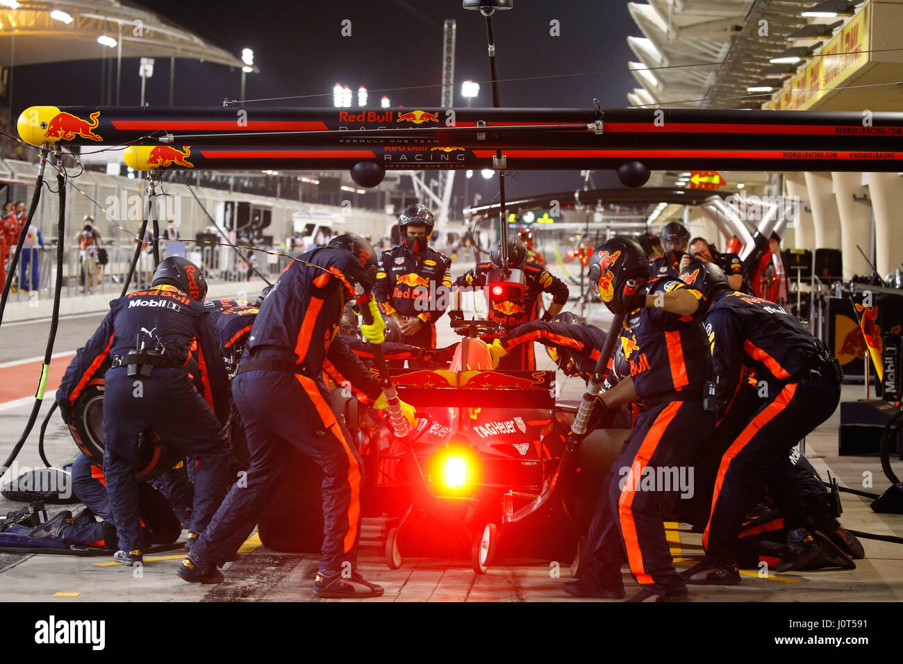 Sakhir, Bahreïn. Apr 16, 2017. Utilisation dans le monde entier | Credit : dpa/Alamy Live News Banque D'Images