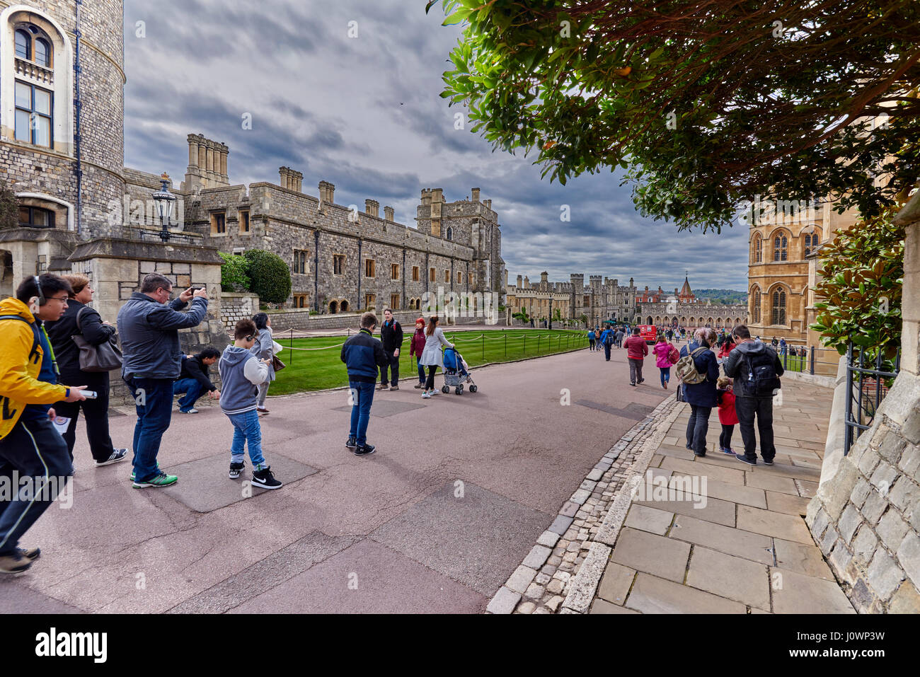 Le Château de Windsor est une résidence royale à Windsor dans le comté anglais du Berkshire Banque D'Images