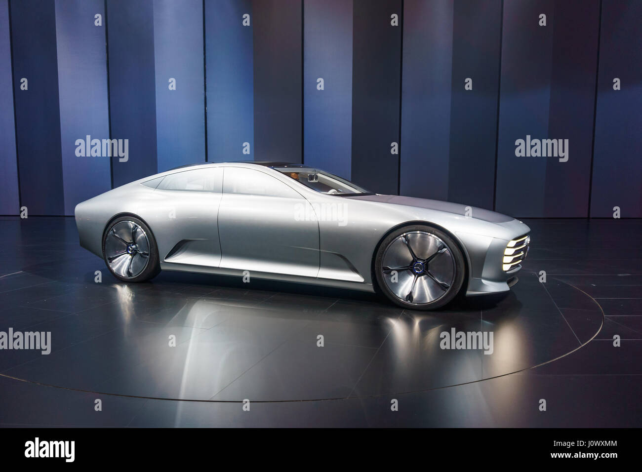 Francfort - Septembre 23 : Mercedes-Benz Concept AAI illustré à la 66e sur l'AAI le 23 septembre 2015 à Francfort, Allemagne.(aérodynamique intelligente Automob Banque D'Images
