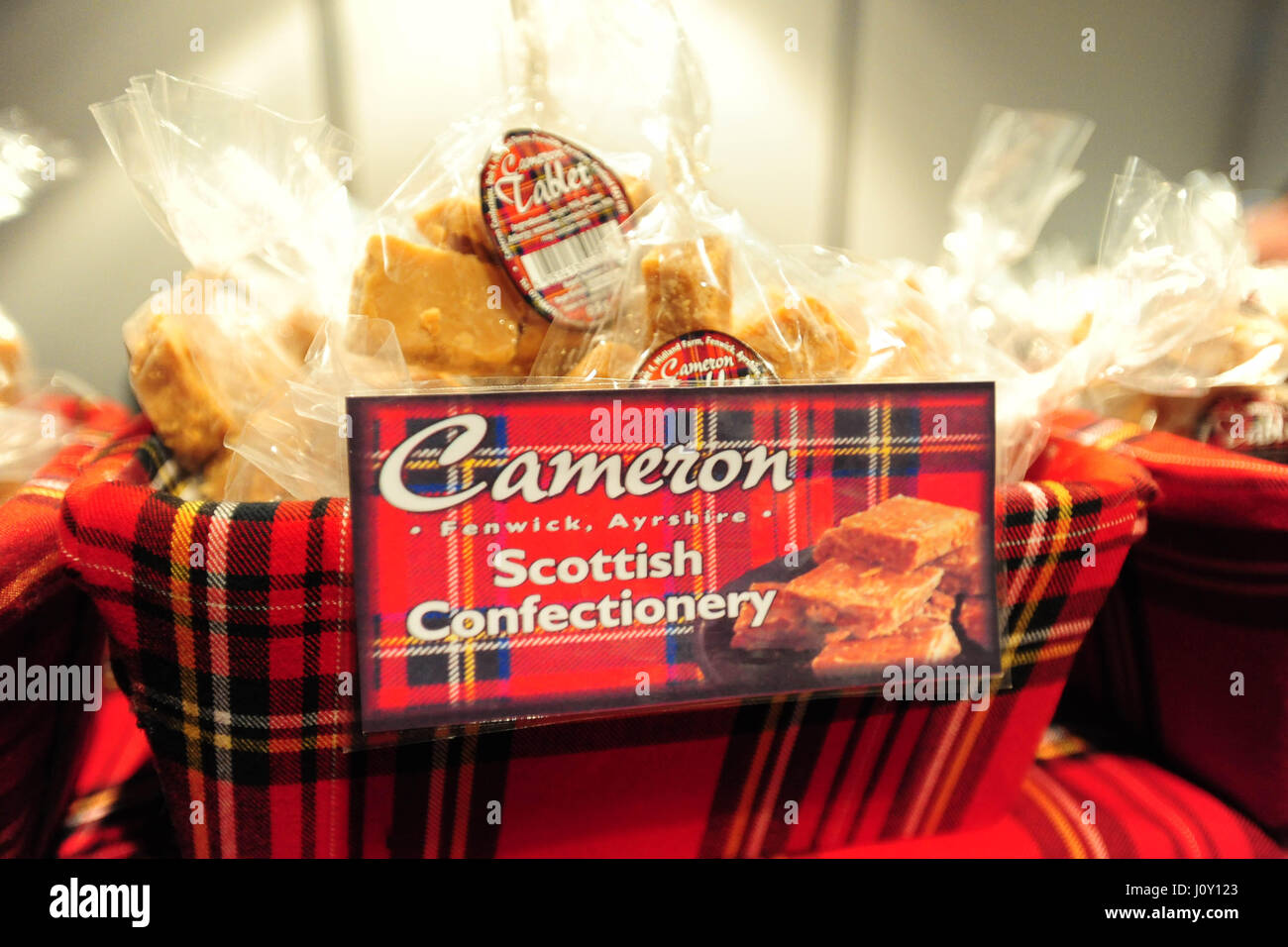 'Cameron' Scottish tablet en vente à la conférence du parti conservateur écossais d'une société homonyme, que David Cameron a prononcé le discours d'ouverture Banque D'Images