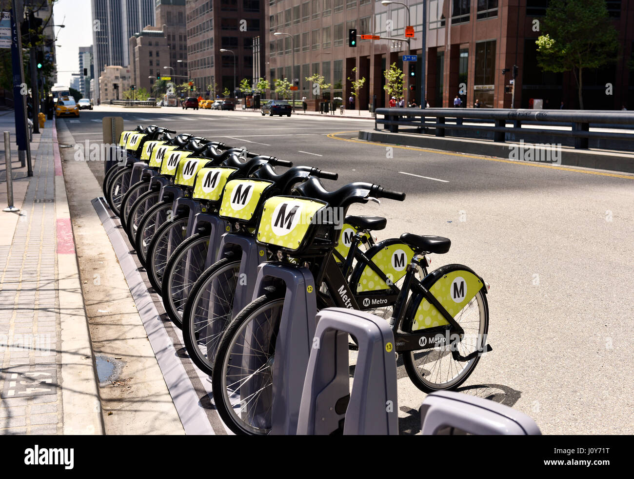 Vélo métro Share, un service de location de vélos du Grand programme et 3e rue au centre-ville de Los Angeles en Californie Banque D'Images
