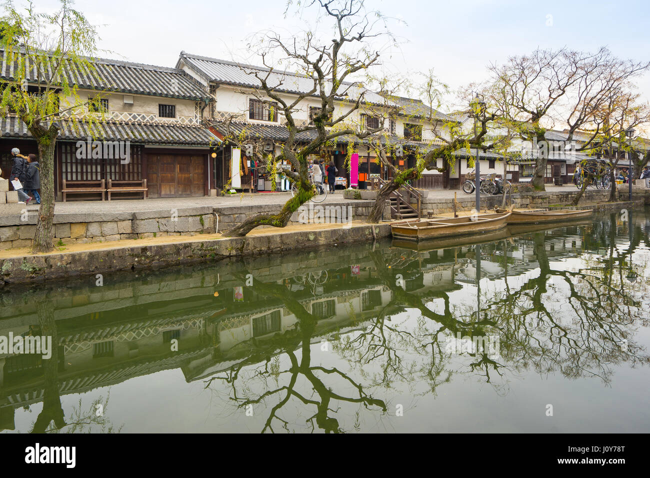 Okayama, Japon- 5 janvier 2016 : Kurashiki est une ville historique située dans l'ouest de la préfecture d'Okayama, Japon, assis sur la rivière Takahashi, sur les COA Banque D'Images