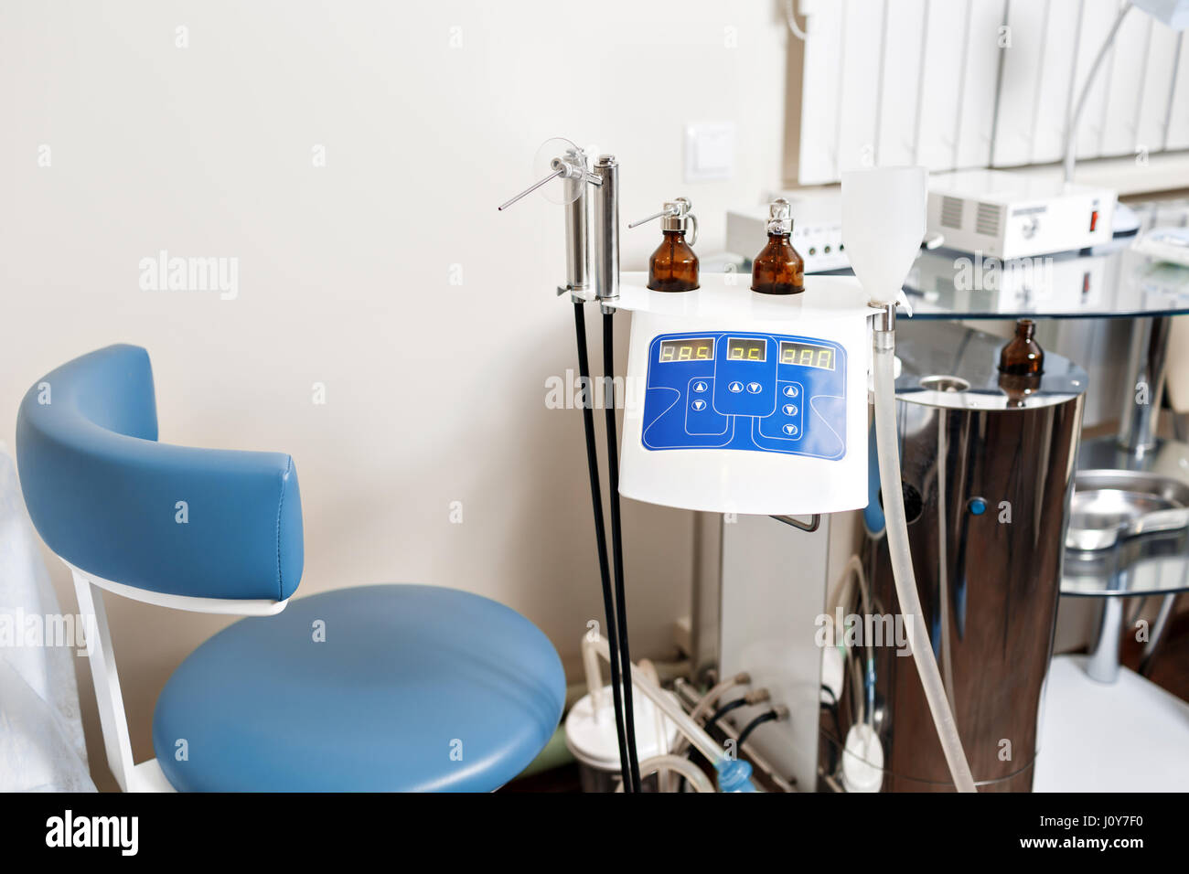 L'équipement médical d'oto-rhino-laryngologiste. dans une clinique moderne. le diagnostic et le traitement des maladies. Banque D'Images