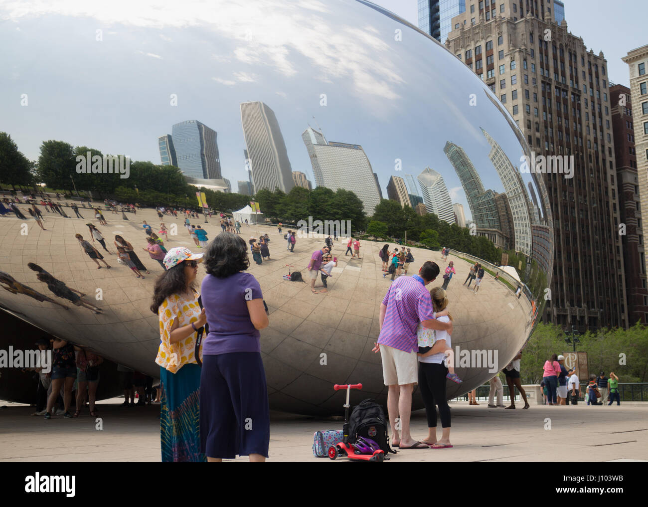 Cloud Gate (aussi connu sous le nom de "Bean") à Chicago, Illinois Banque D'Images