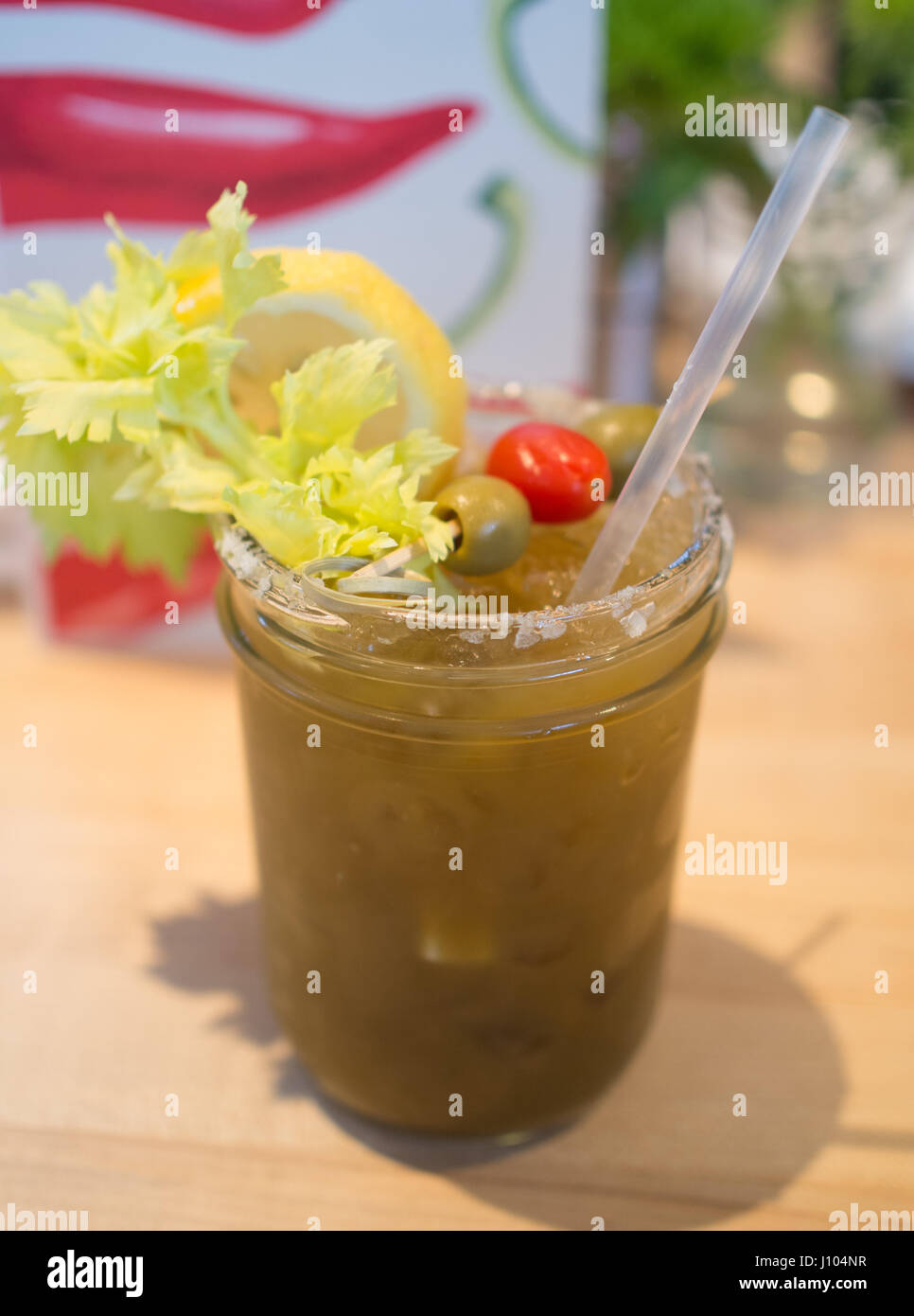 Bloody Mary vert avec du jus de chou Banque D'Images