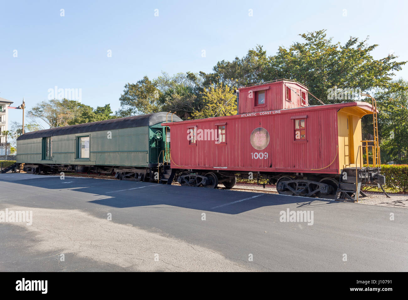 Naples, FL, USA - Le 21 mars 2017 : vieux wagons de la côte atlantique au dépôt de Naples et train museum. Florida, United States Banque D'Images