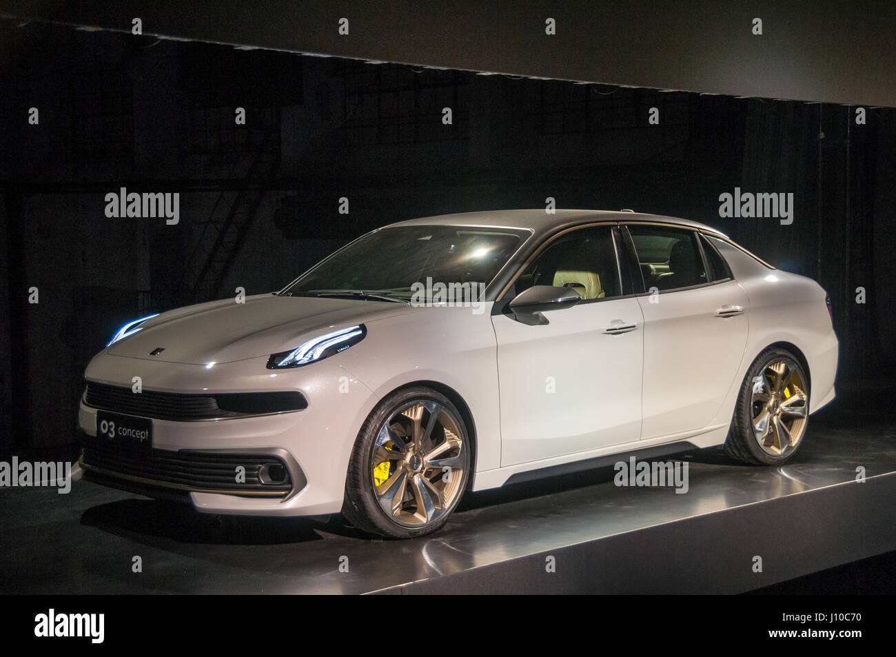 Shanghai, Chine. 16 avril, 2017. LYNK & CO 03 Dévoilement du concept-car au lancement de la marque de la Chine à Shanghai. Banque D'Images