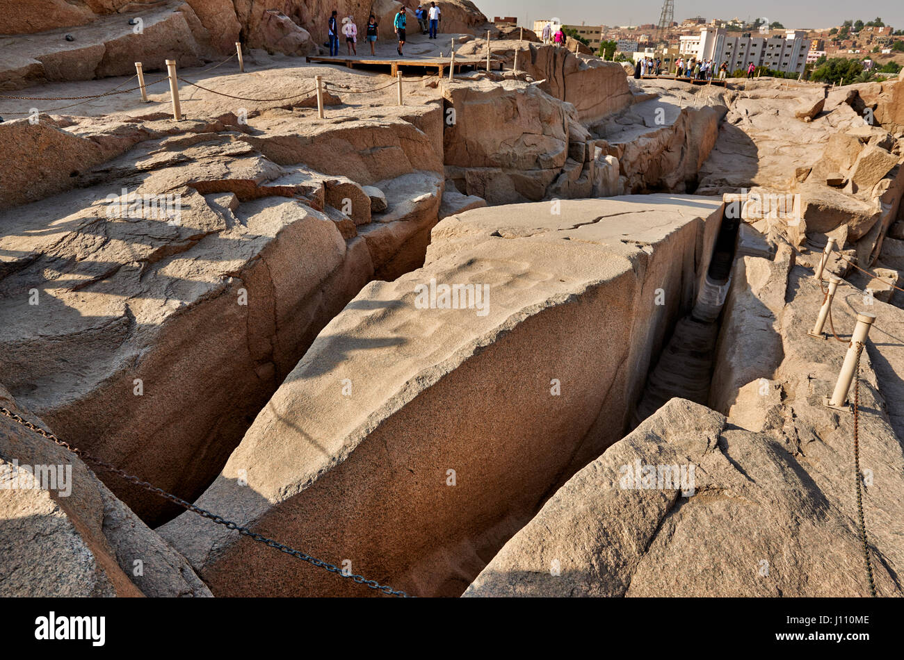 Carrière de pierres avec l'obélisque inachevé, Assouan, Egypte, Afrique Banque D'Images