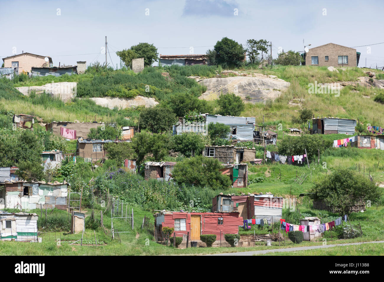 Noir à l'extérieur des cabanes Clarens, la Province de l'État libre, Afrique du Sud Banque D'Images