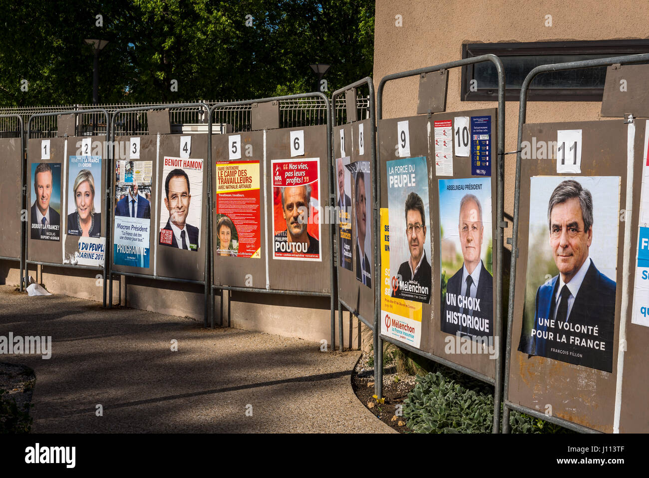 Des affiches pour les élections présidentielles françaises 2017 Banque D'Images