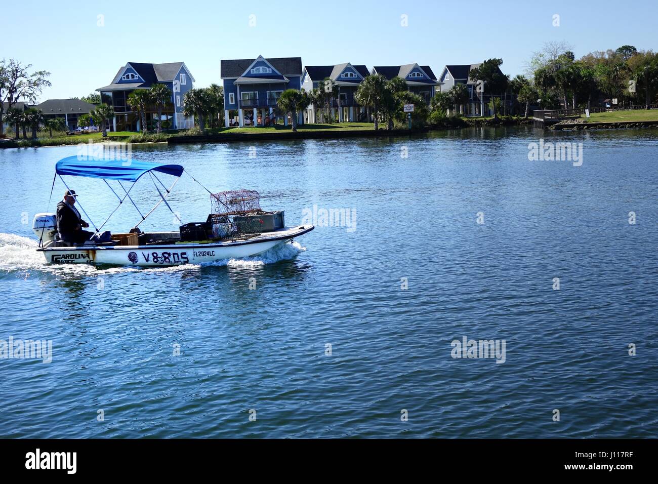 En crabe voile croisière sur le Crystal River, Floride Banque D'Images