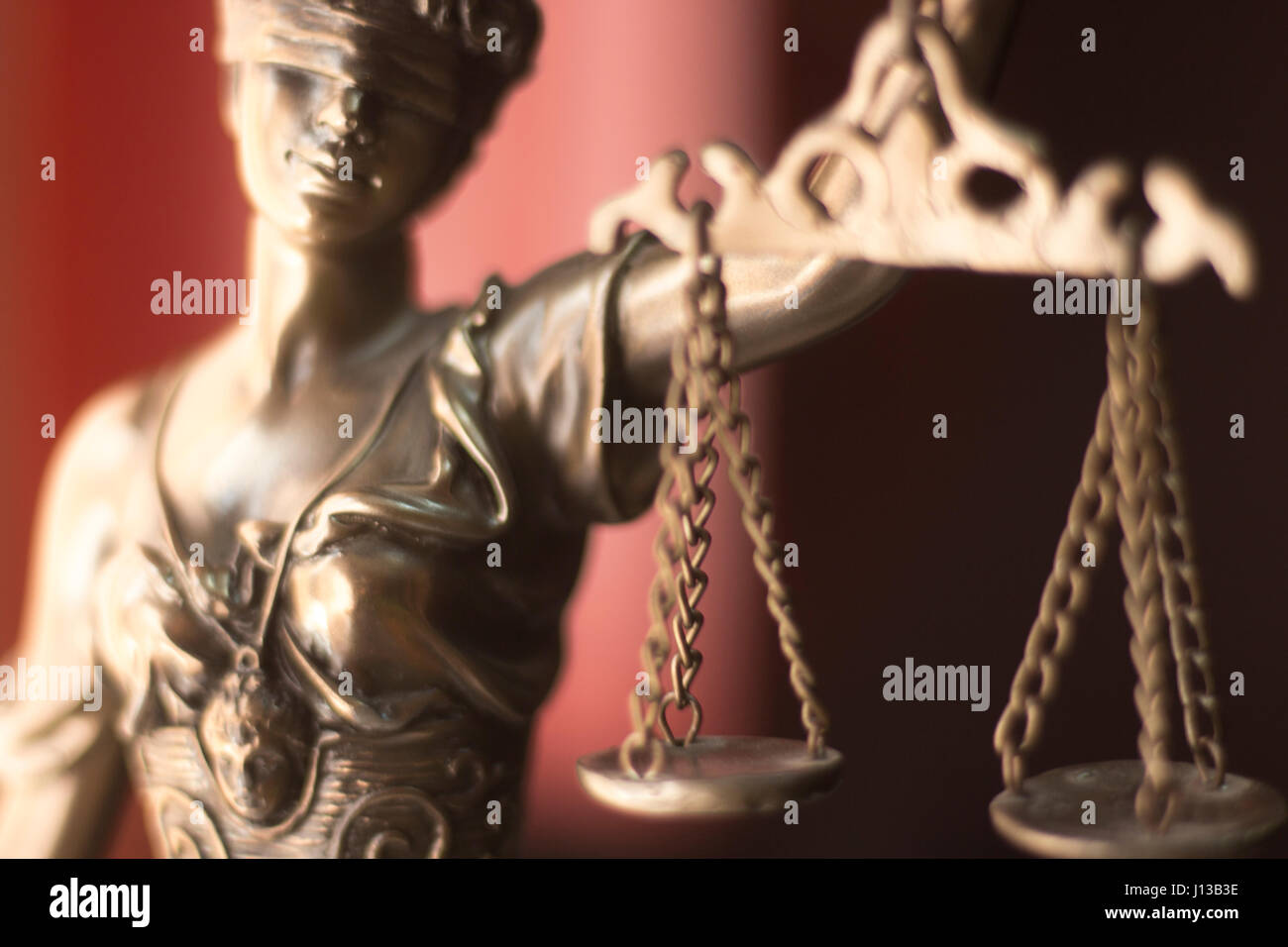 Déesse Grecque Themis Statue Figurine Dame Aveugle Justice 26cm - Cadeau Avocat