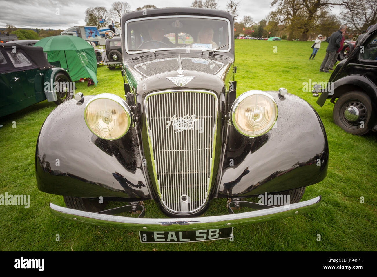 Vieux classique Austin auto voiture vintage à une exposition de voiture Banque D'Images