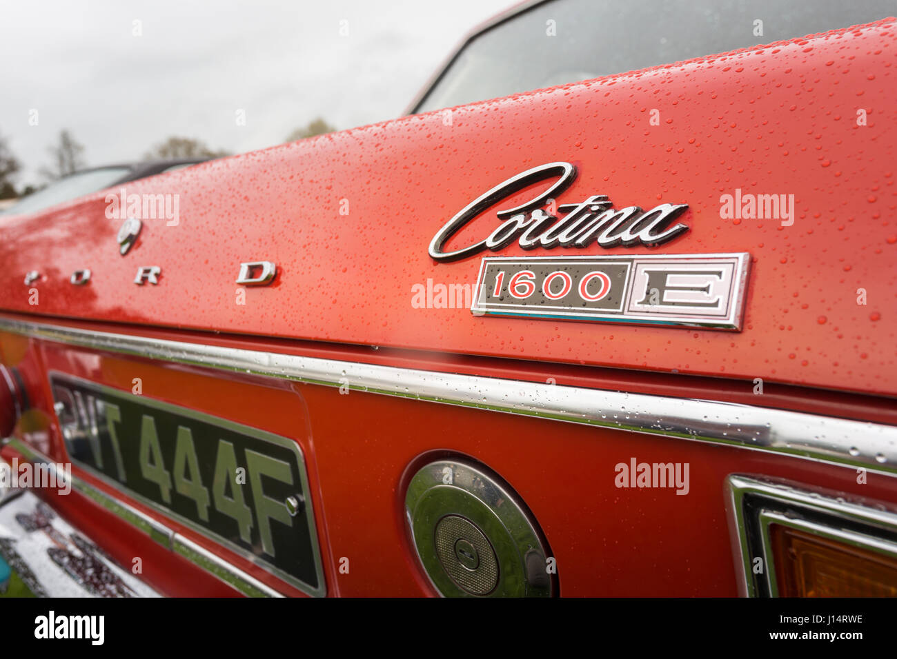 De près de l'arrière et d'un insigne d'un cluster 1970 Ford Cortina mkii classic car Banque D'Images