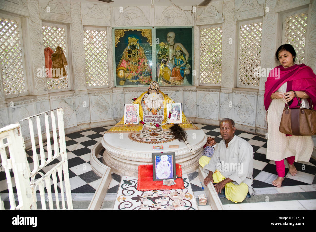 Statue de Dieu dans le temple, vrindavan, Uttar Pradesh, Inde, Asie Banque D'Images