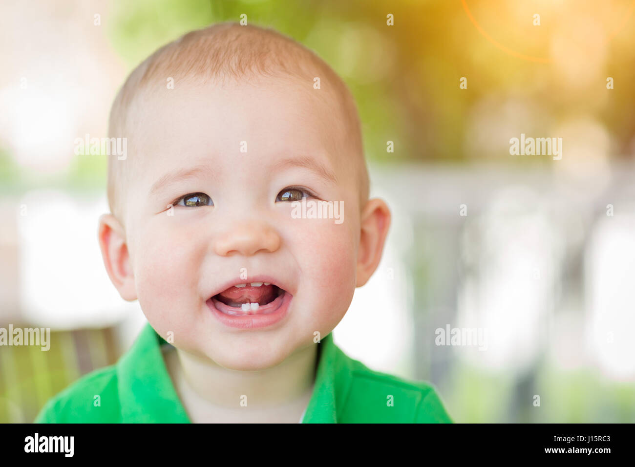 Portrait of a Happy mixed race caucasienne et Chinois Baby Boy Banque D'Images