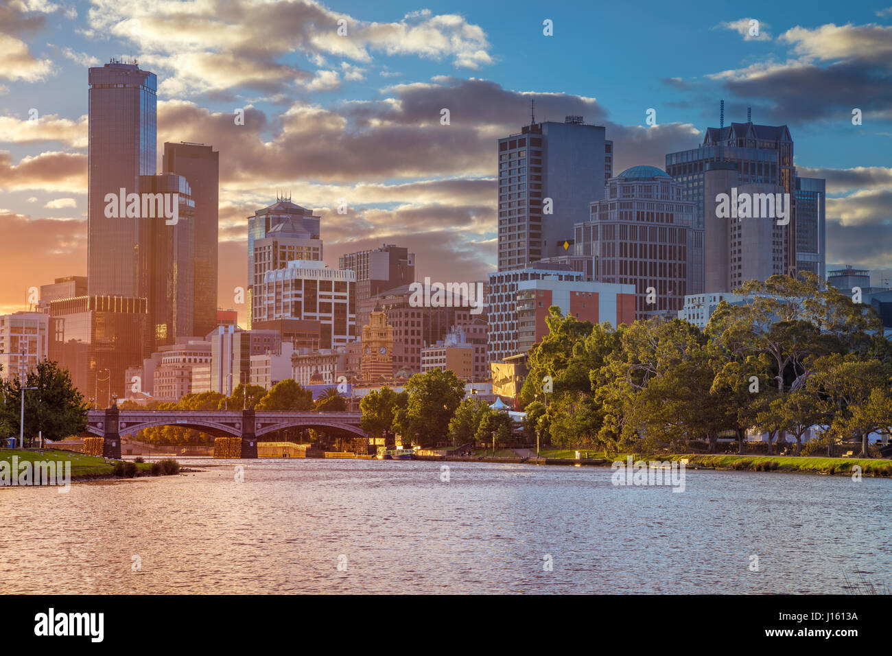 Ville de Melbourne. Image paysage urbain de Melbourne, Australie en été au coucher du soleil. Banque D'Images