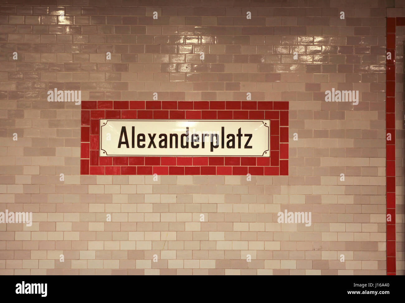 La station de métro Alexanderplatz à Berlin Banque D'Images
