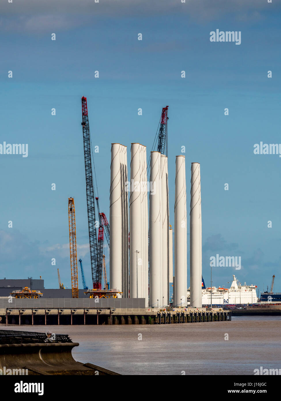 Usine de fabrication de pales de Siemens, Alexandra Dock, Hull, Royaume-Uni. Banque D'Images